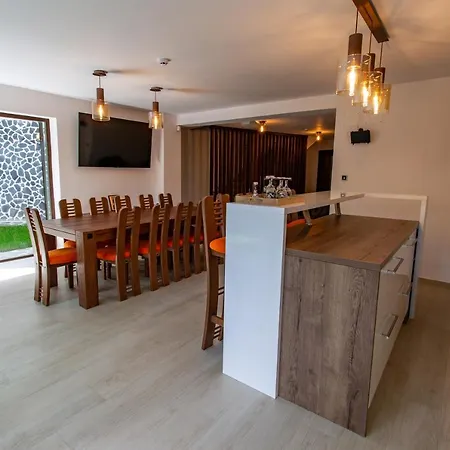 Casadrago , Sauna Si Ciubar Cu Apa Sarata