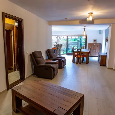 Casadrago , Sauna Si Ciubar Cu Apa Sarata Holiday home